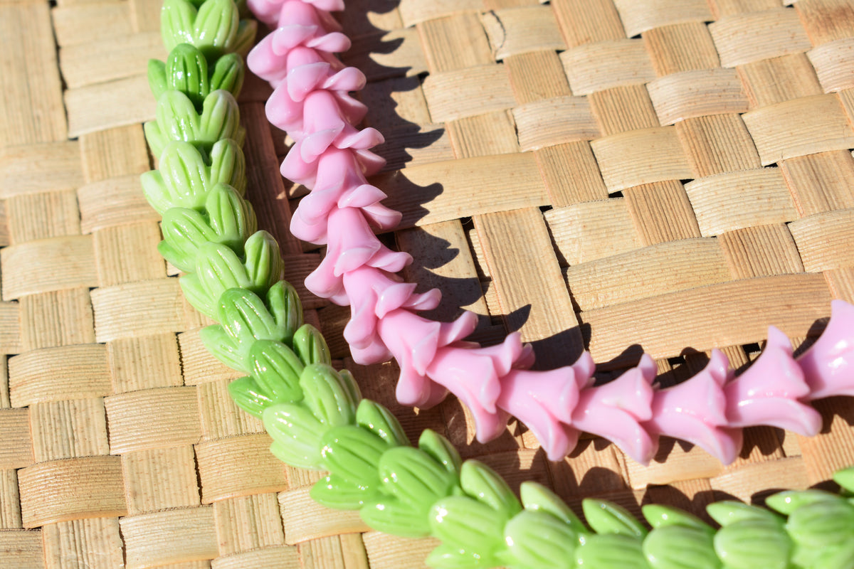 Phone Wristlet/Bag Lei - Plumeria+Pakalana
