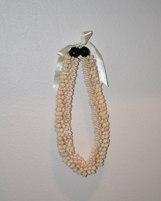 Chunky Cowrie Shell Lei