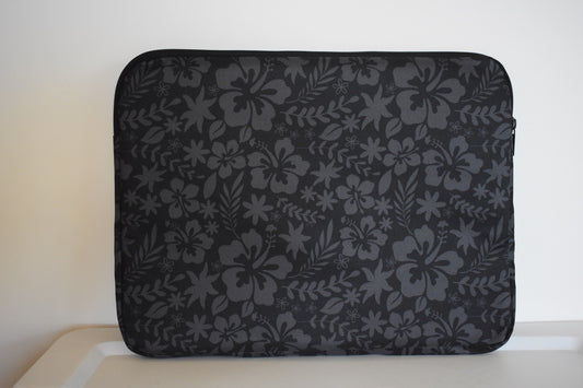 'Ele'ele Floral Laptop Case