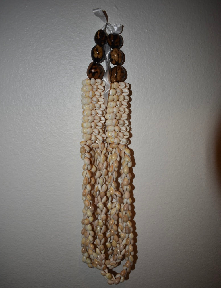 Layered Chunky Cowrie + Kukui Nut Lei